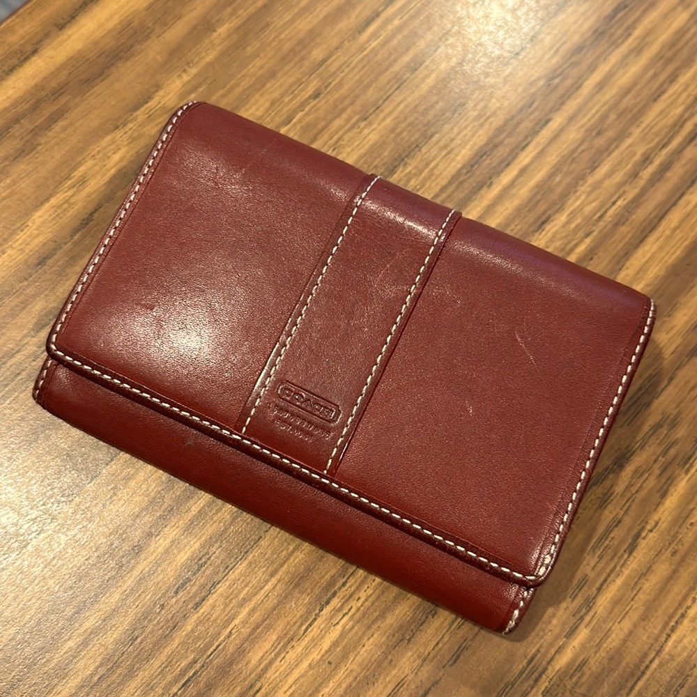 Red coach wallet vintage